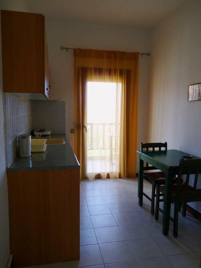 Yannis Apartments Afytos Exterior photo