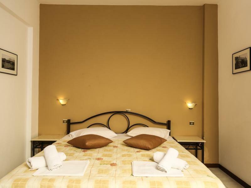 Yannis Apartments Afytos Exterior photo