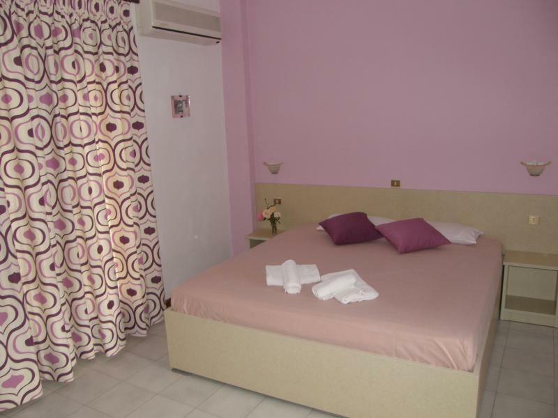 Yannis Apartments Afytos Exterior photo