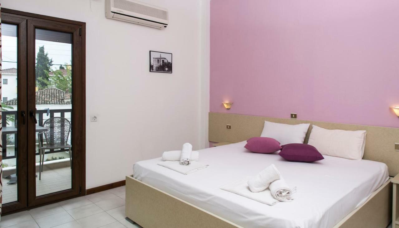Yannis Apartments Afytos Exterior photo