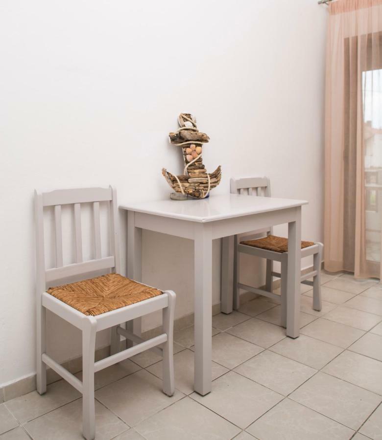 Yannis Apartments Afytos Exterior photo