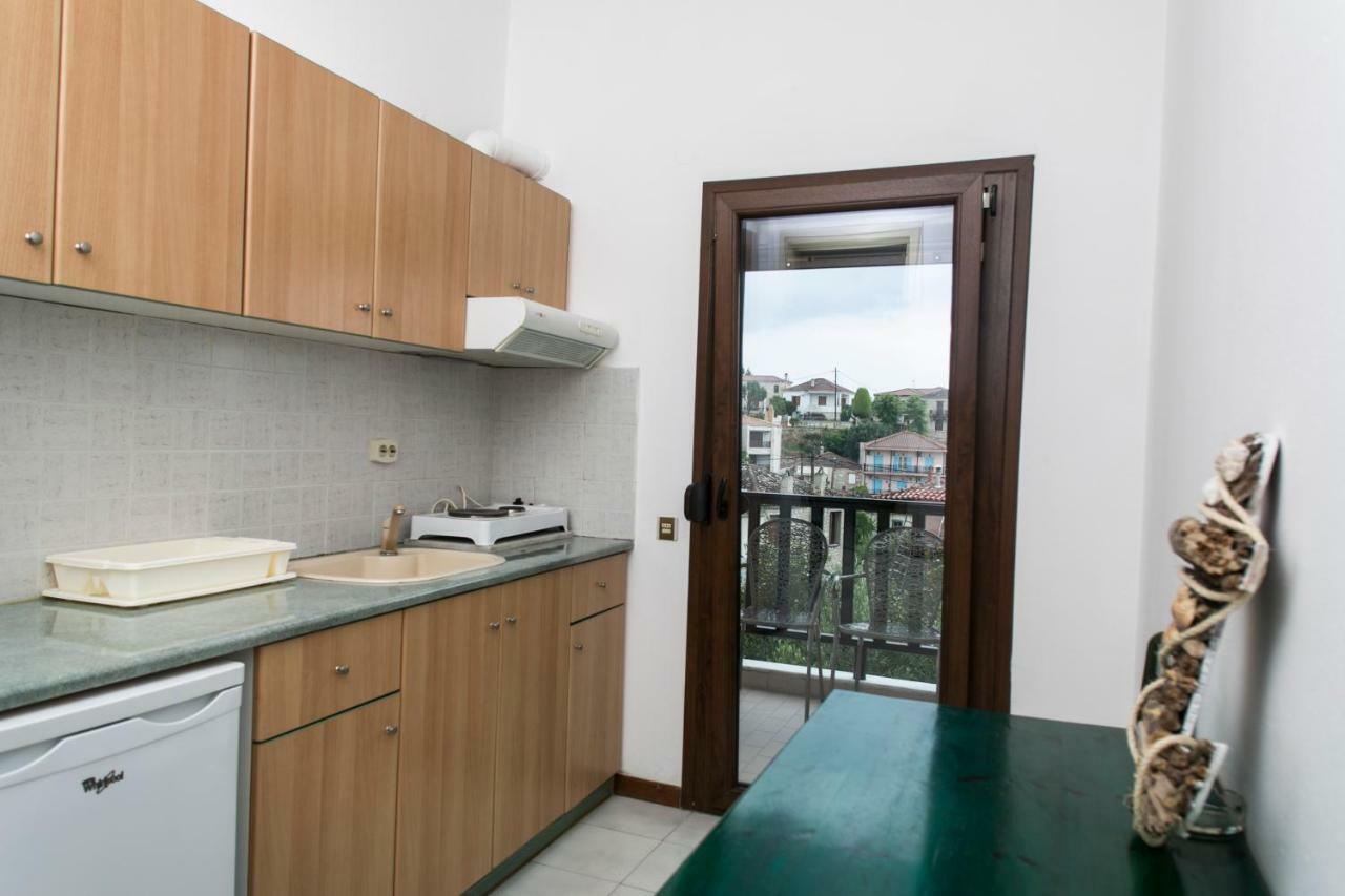 Yannis Apartments Afytos Exterior photo